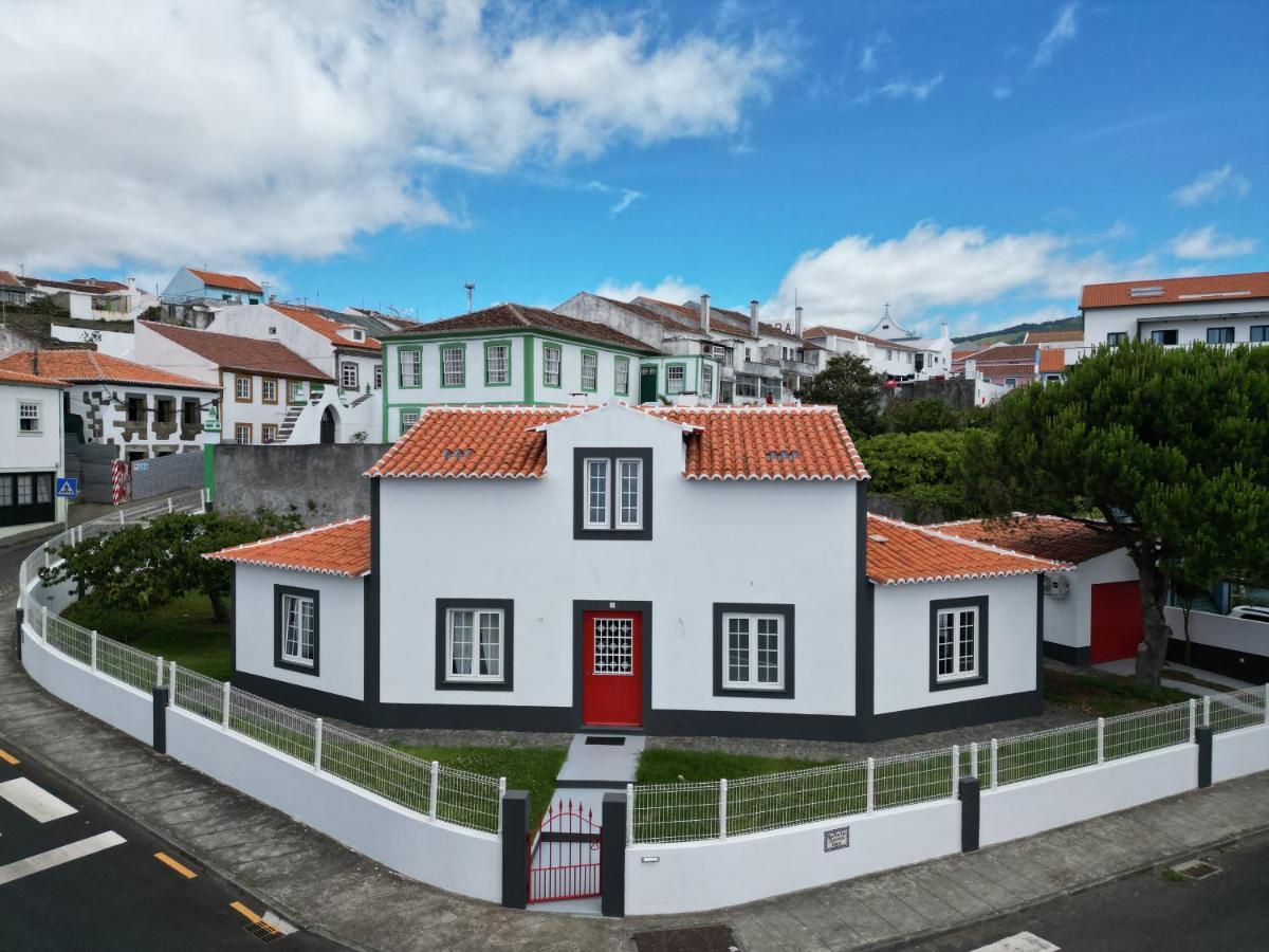 Angra Charming Suites By Seewest Angra do Heroísmo Buitenkant foto