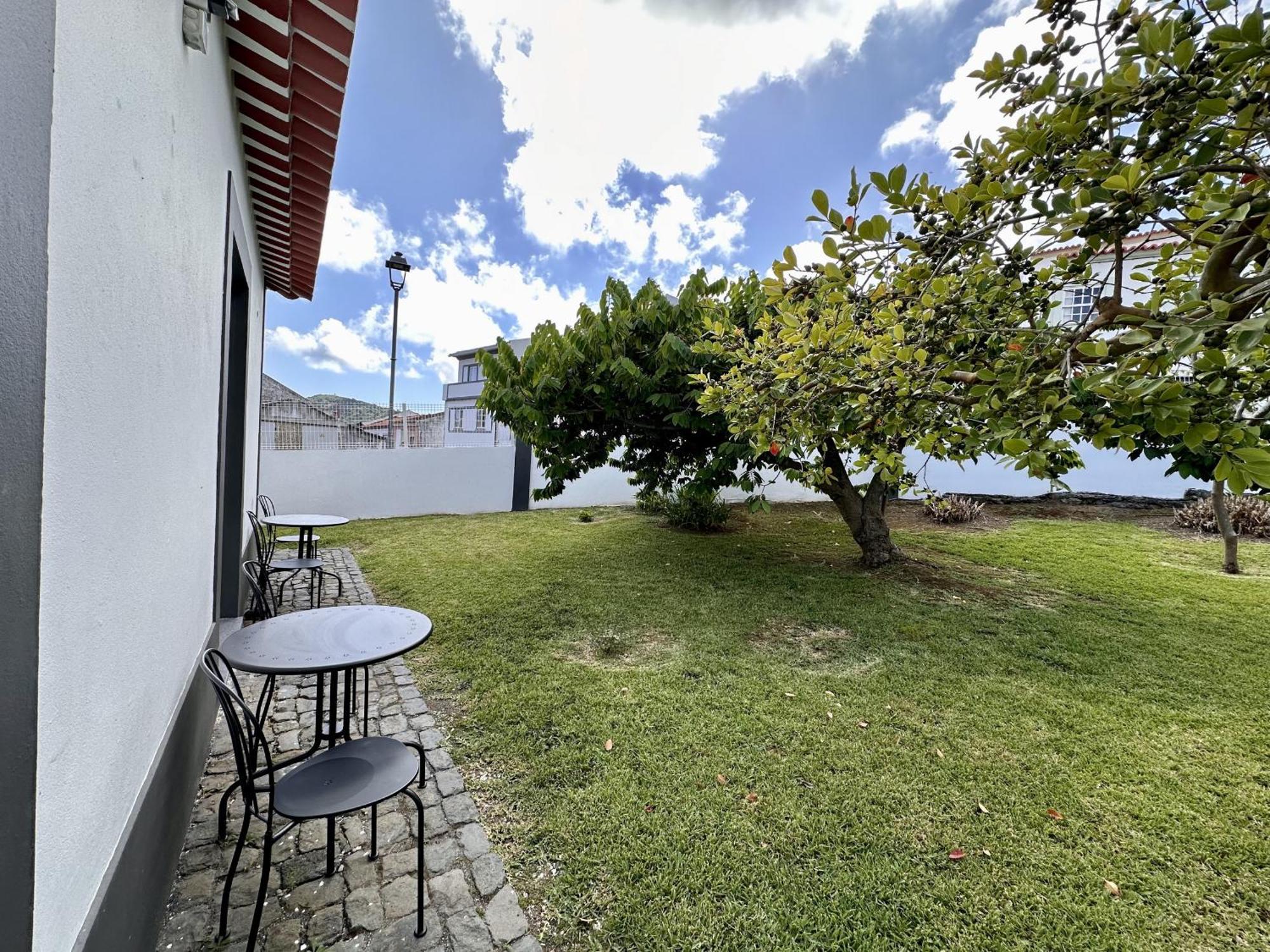 Angra Charming Suites By Seewest Angra do Heroísmo Buitenkant foto