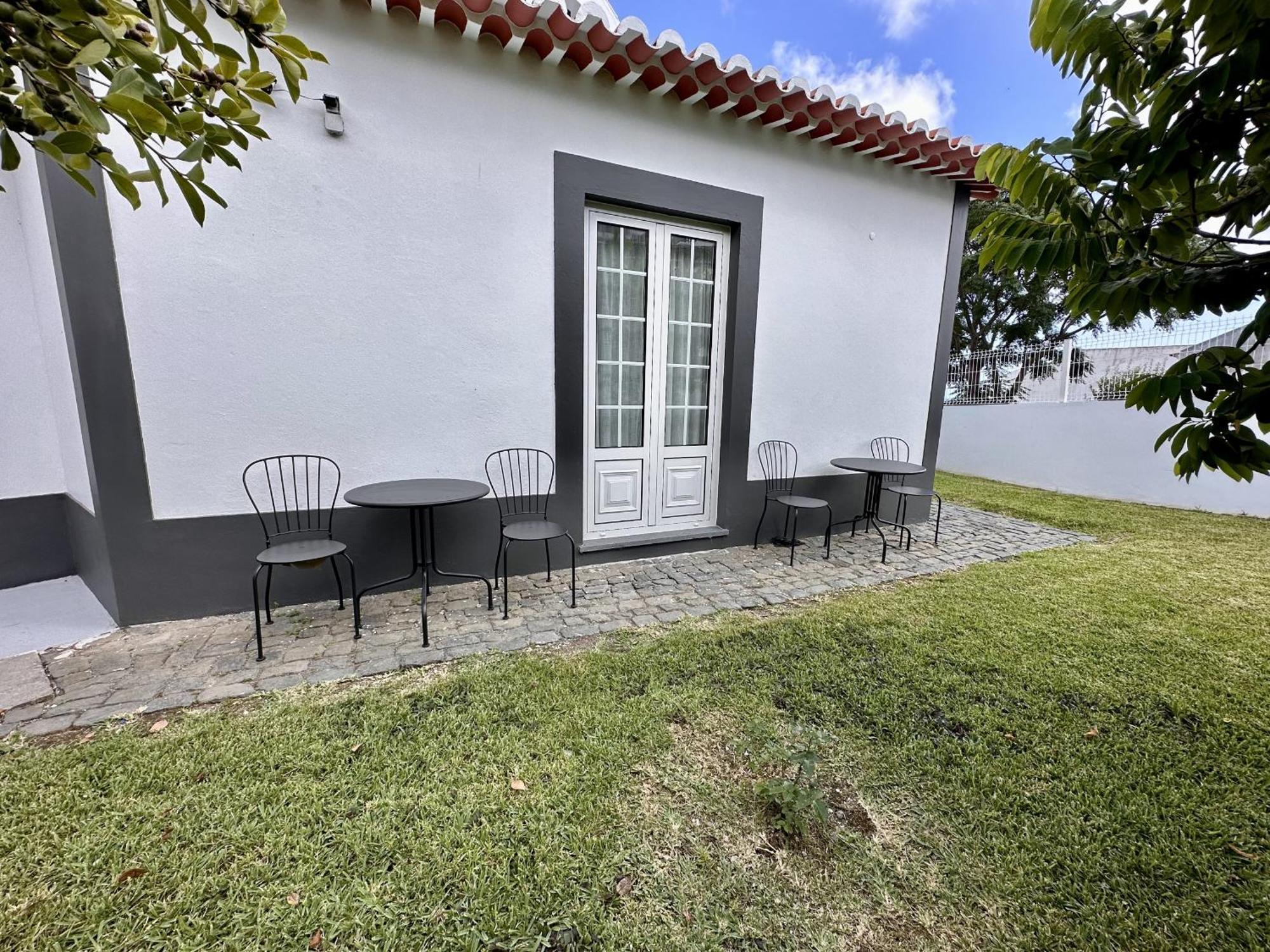 Angra Charming Suites By Seewest Angra do Heroísmo Buitenkant foto
