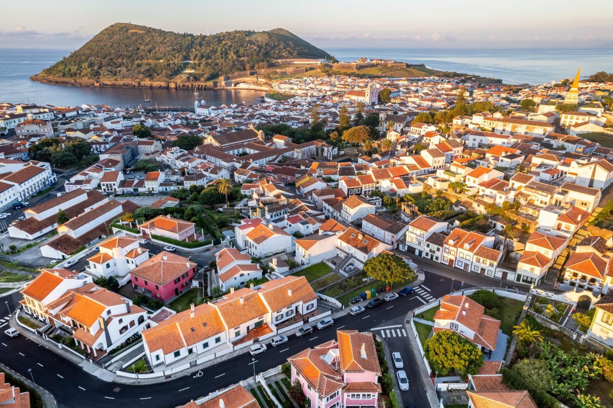 Angra Charming Suites By Seewest Angra do Heroísmo Buitenkant foto